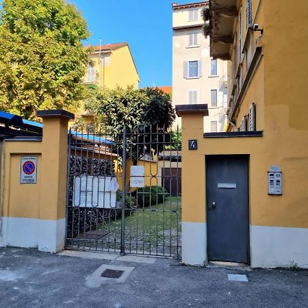 Relaxing Apartment In The Heart Of Milan Milão Exterior foto